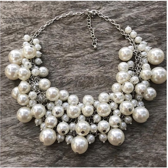 Pearl Handmade Statement Necklace NWT - Picture 4 of 4